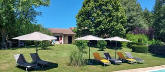 Comfortabele villa met groot verwarmd12x6m zwembad en tuin van 5000 m².