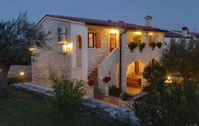 HOLIDAY HOUSE MANUEL- Istrian stone house in a quiet resort next to the sea