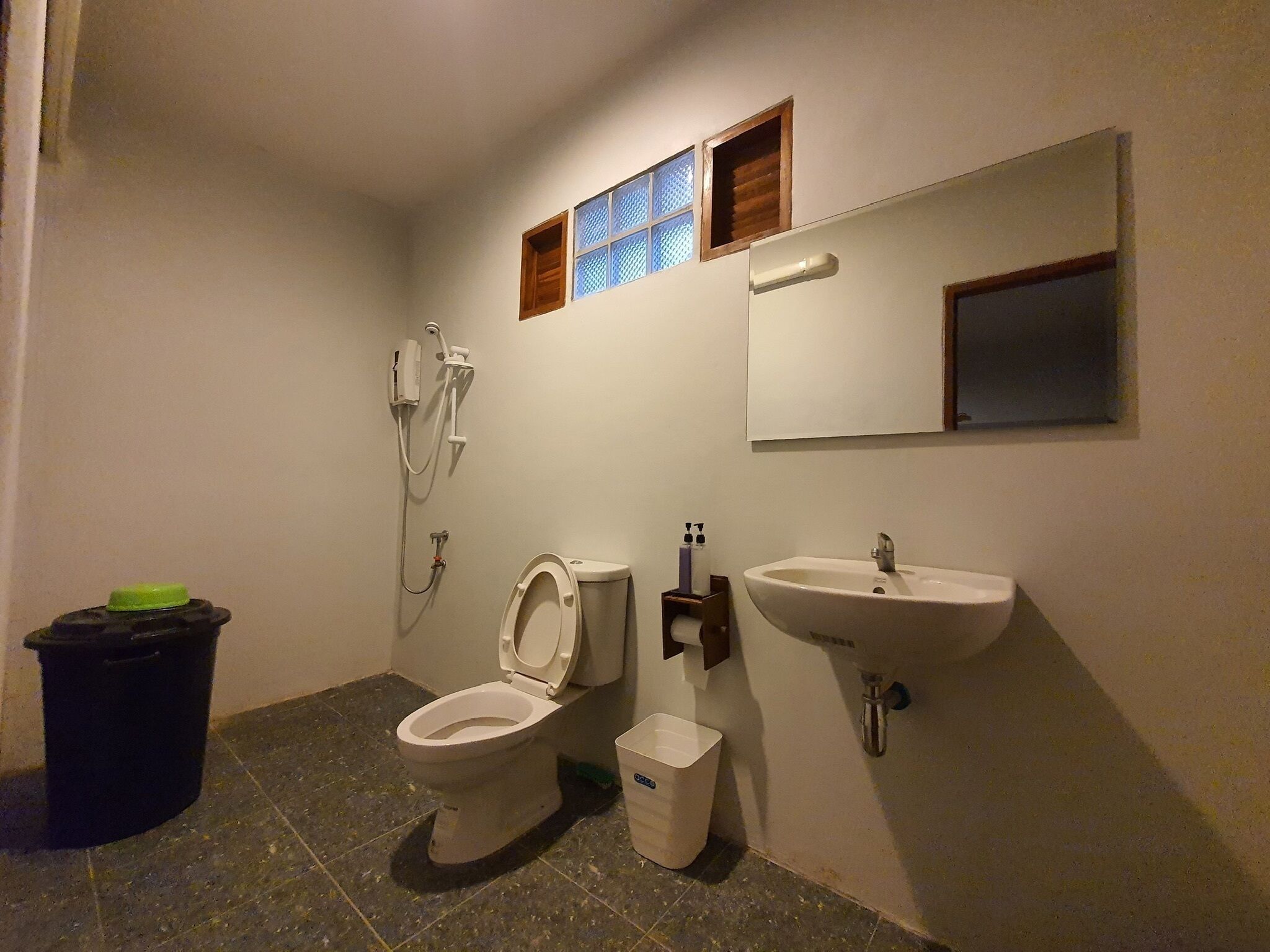 Family Villa (Baan Mali) | Bathroom | Shower, free toiletries, hair dryer, towels