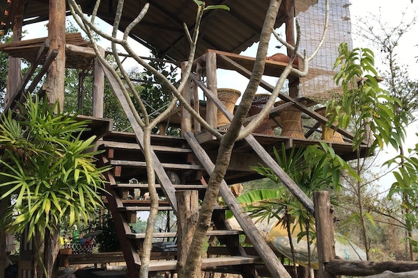 Traditional Tent (Laan Dao) | Free WiFi, wheelchair access