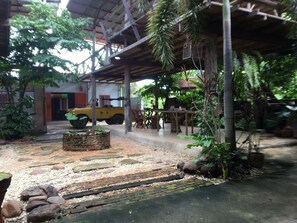 บริเวณภายนอก