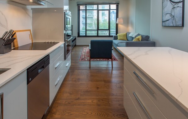 Interior - Jukebox Gem-1 BR/1 BA, Great Location, Gym by Victoria Prime (Victoria)