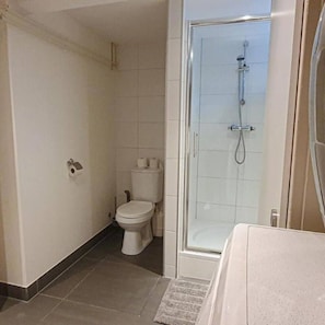 Towels, toilet paper - Souterrain The Freesia (Noordwijk)