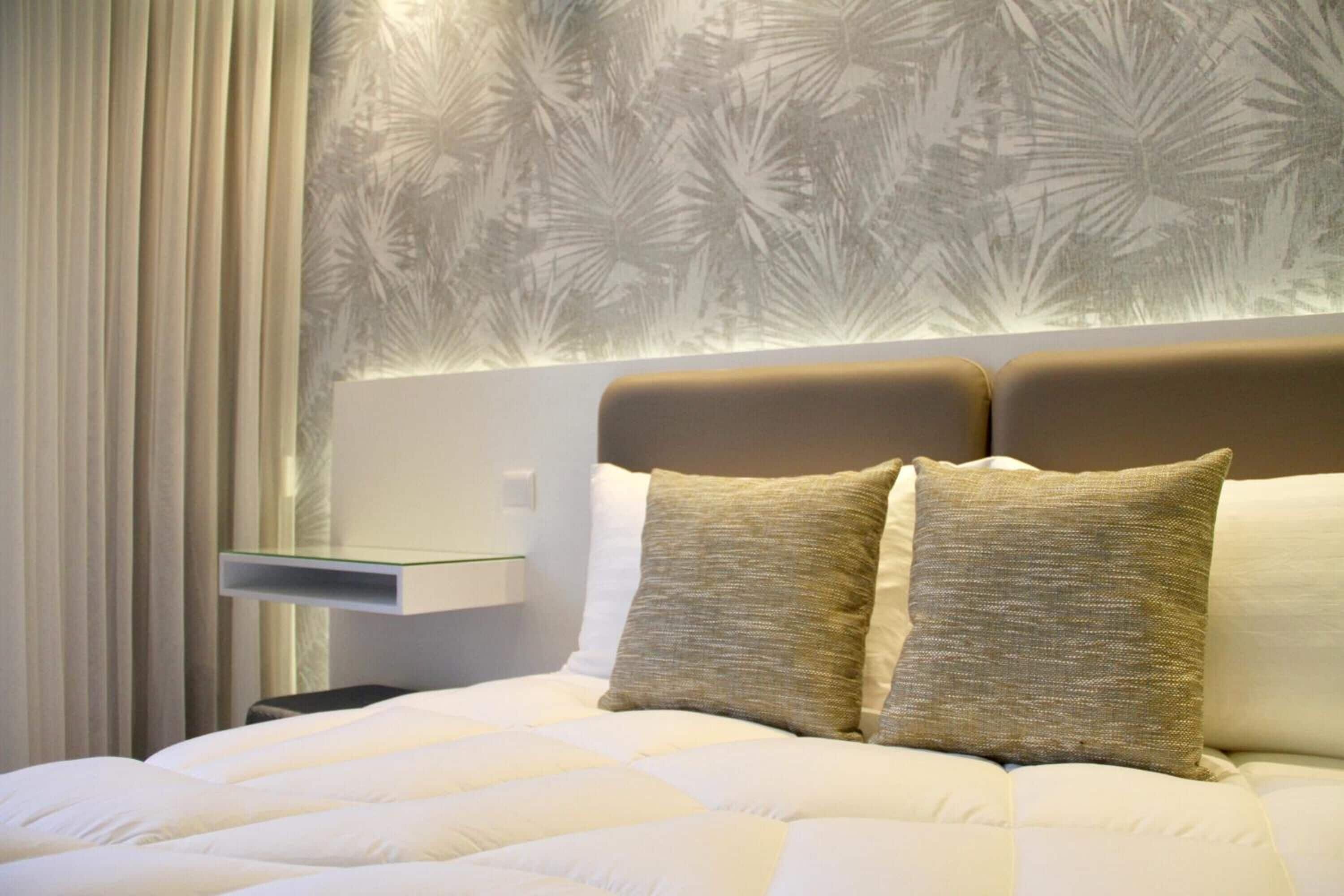 มินิบาร์, ห้องเก็บเสียง, Wi-Fi ฟรี, ผ้าปูที่นอน