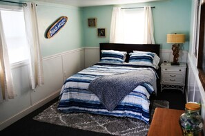 4 عدّة غرف نوم وخزنة داخل الغرفة ومكواة/لوح كي وواي فاي