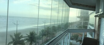 Appartement met uitzicht op zee in Mongagua