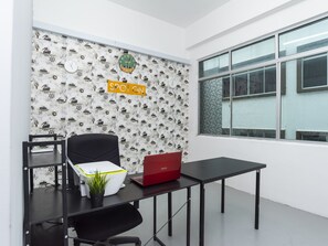 Quầy tiếp tân