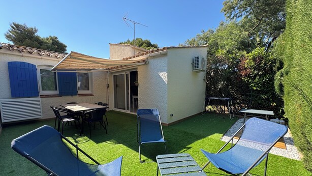 Unclassified image, 1 of 17, button - House near Natu and Roquille. Swimming pool. Air conditioning. WIFI. Parking. Terrace. (Agde)