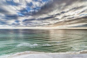 On the beach - Serene & upscale beachfront condo with furnished balcony, view, & pools (Panama City Beach)