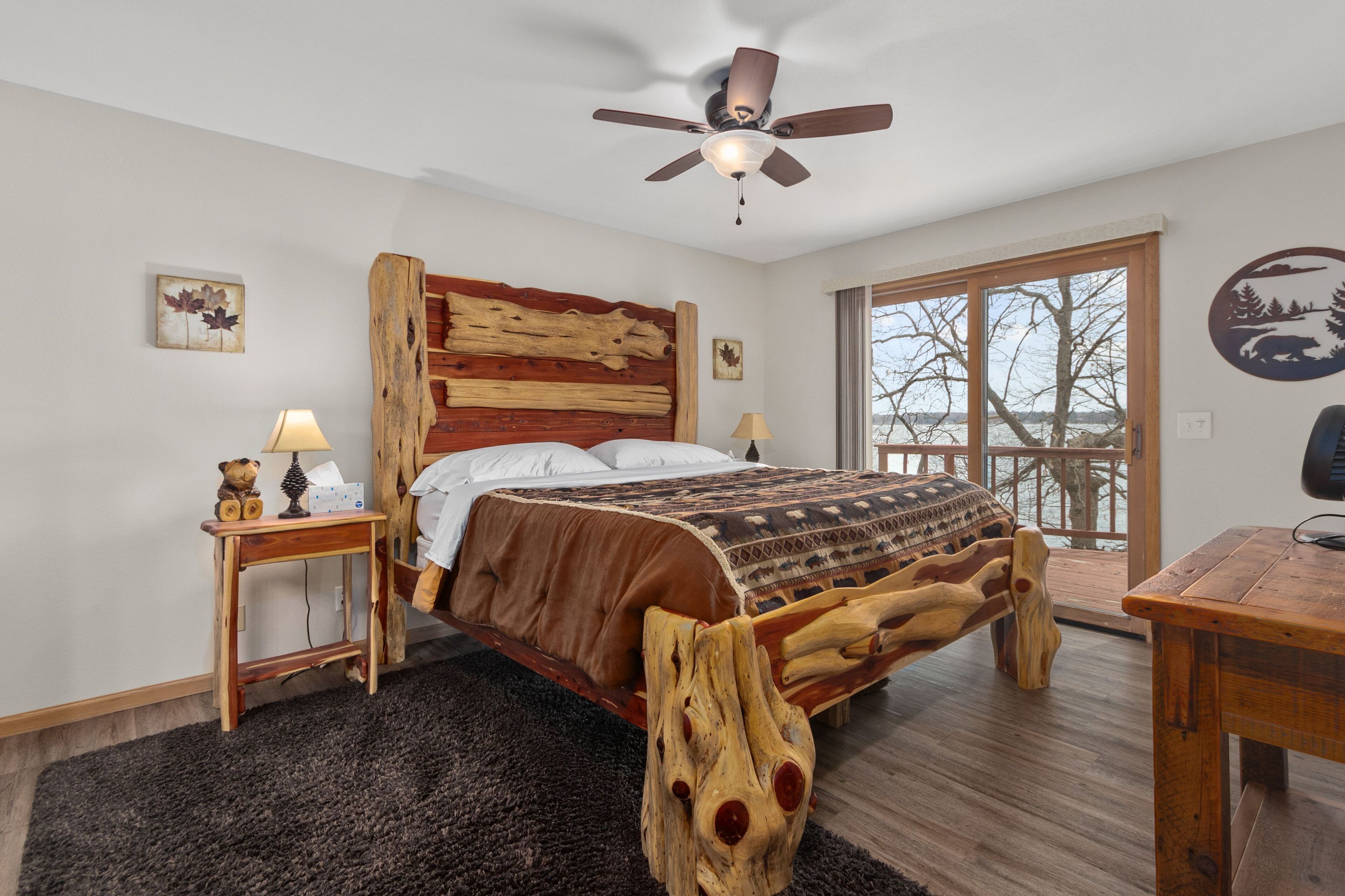 6 makuuhuonetta, silitysrauta/-lauta, vauvan matkasänky, Wi-Fi