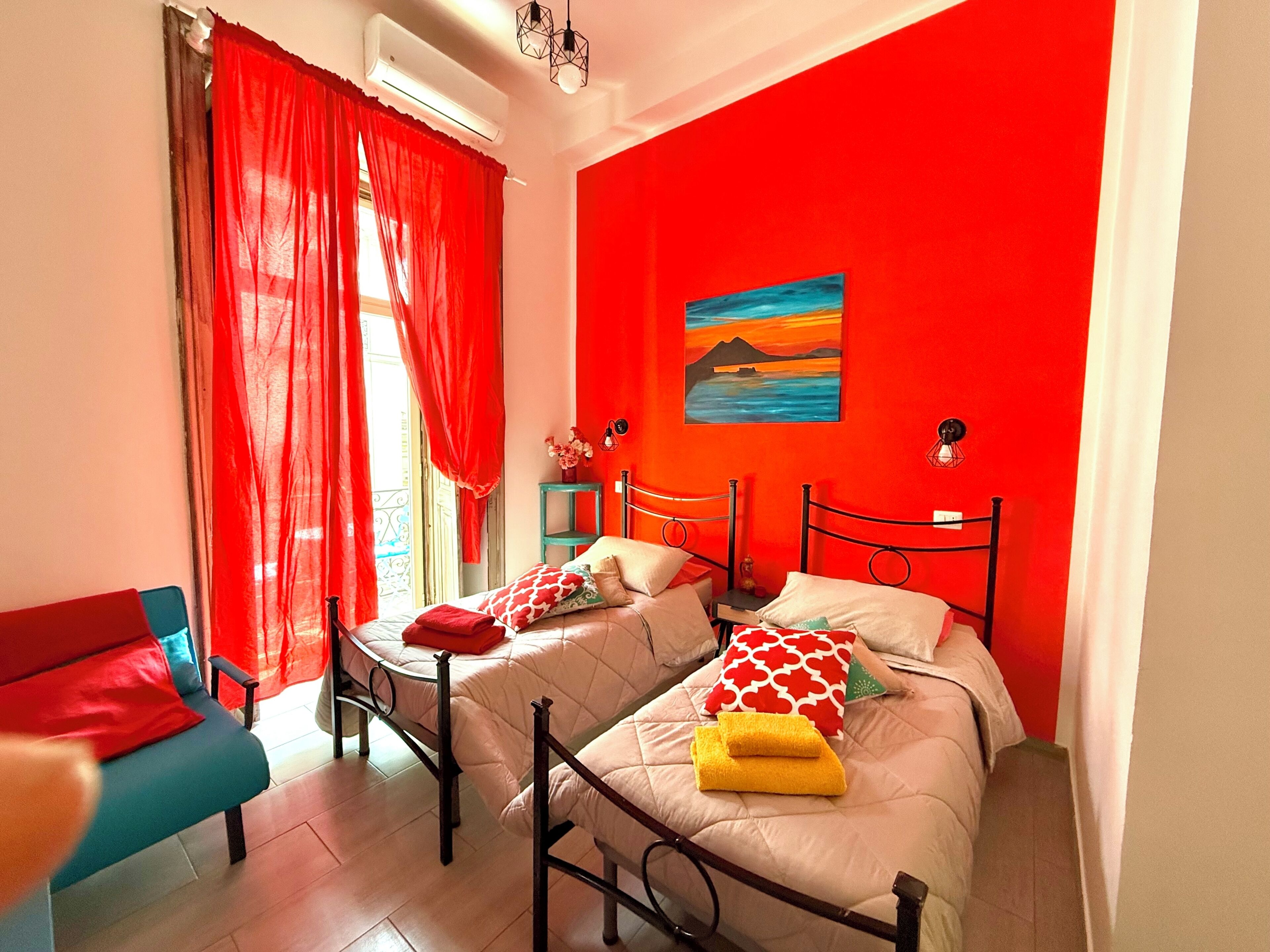 3 habitaciones, escritorio, tabla de planchar con plancha y wifi gratis 