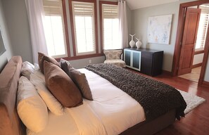 6 bedrooms, WiFi, bed sheets