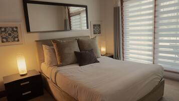 6 bedrooms, WiFi, bed sheets