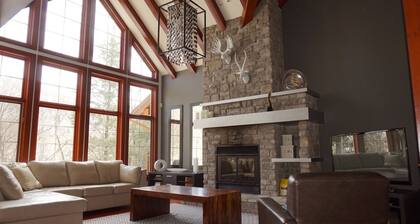 SKI IN /SKI OUT - Luxury in the Heart of Tremblant