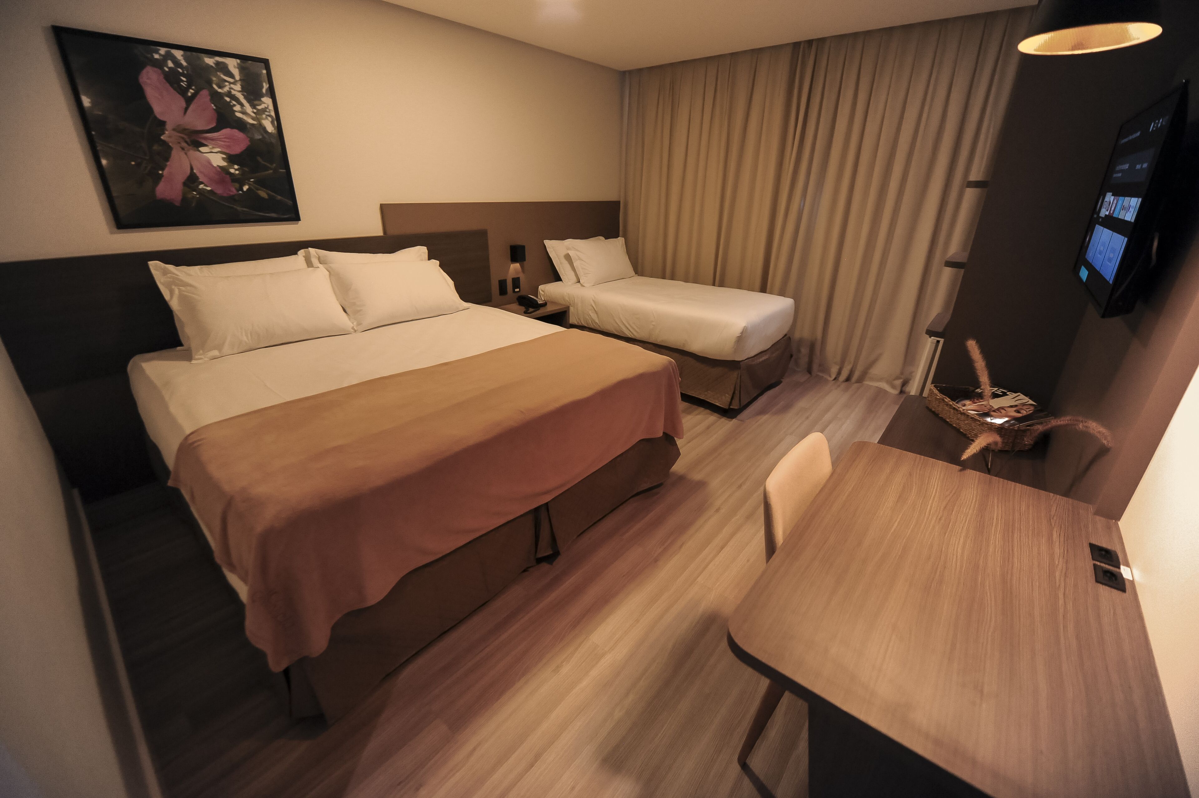 triple room | 1 bedroom, hypo-allergenic bedding, minibar, in-room safe