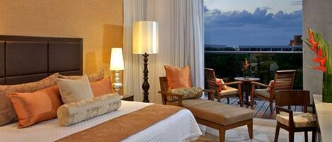 2 bedrooms, in-room safe, iron/ironing board, internet