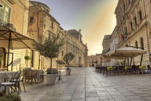Outdoor dining - Casa di Eu - Luxury Apartment Sea View Ortigia (Siracusa)