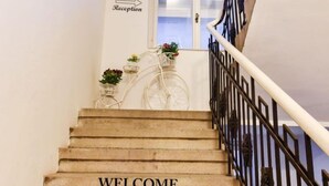Staircase - Get Inn Hostel Skopje (Skopje)