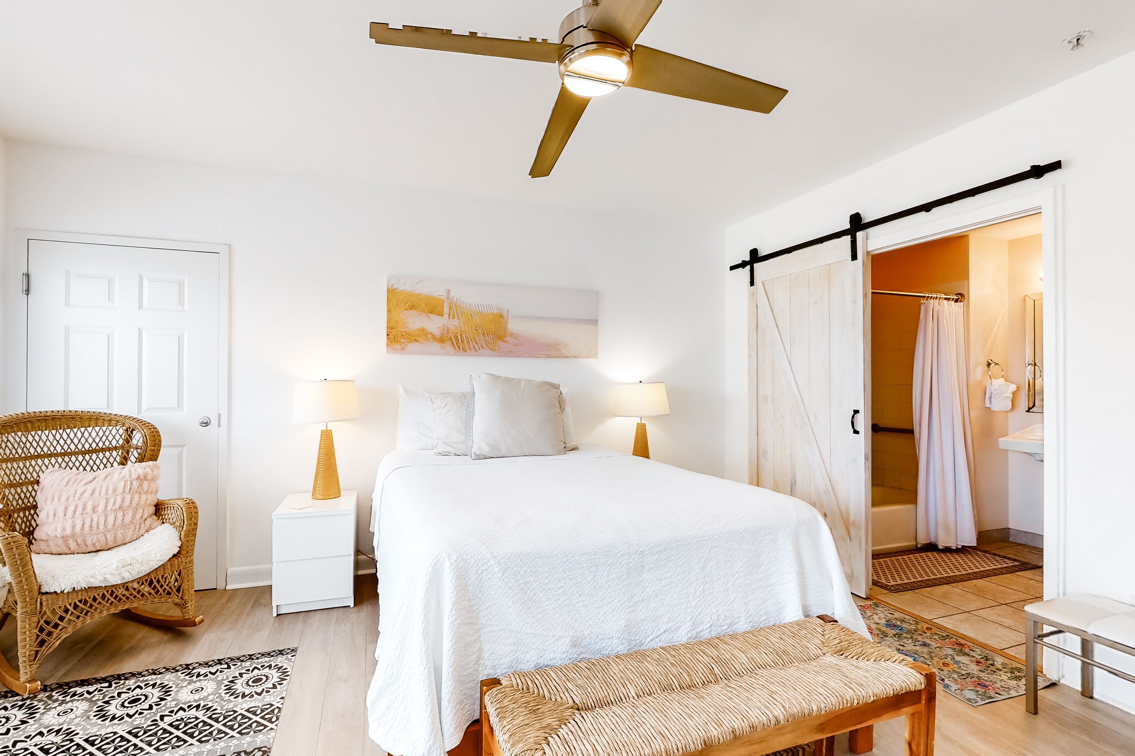 Internett (inkludert) og sengetøy