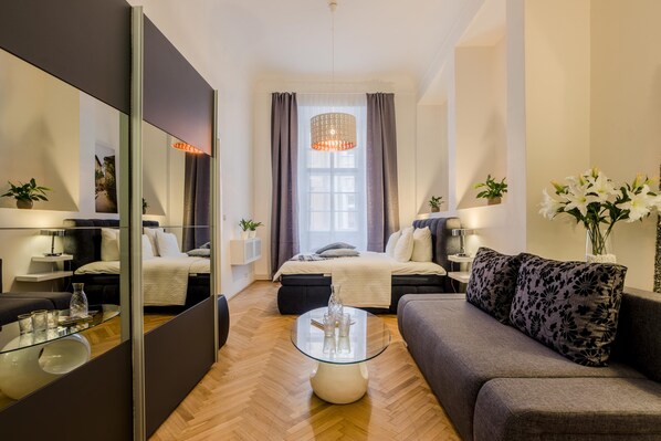 2 bedrooms, iron/ironing board, free WiFi, bed sheets