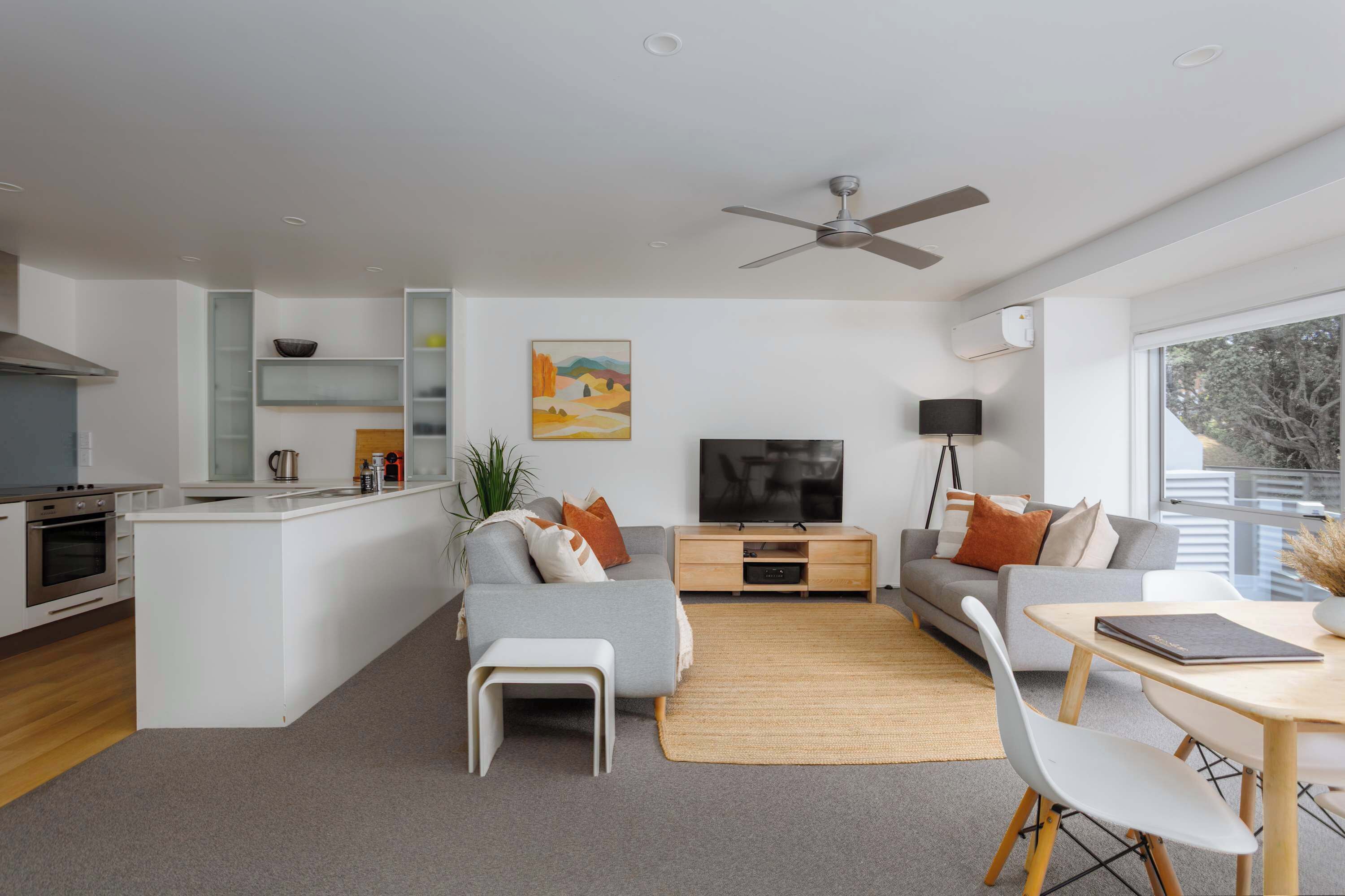 Télévision, espaces bureaux