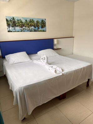 1 bedroom, internet, bed sheets - Apartment 30 metres from the beach (Sainte-Luce)