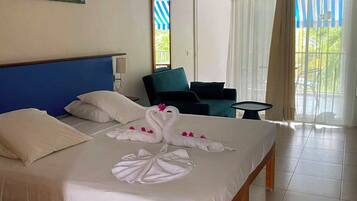 1 bedroom, internet, bed sheets