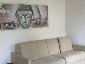 TV - Blue Apartment, Second Floor (Unknown)