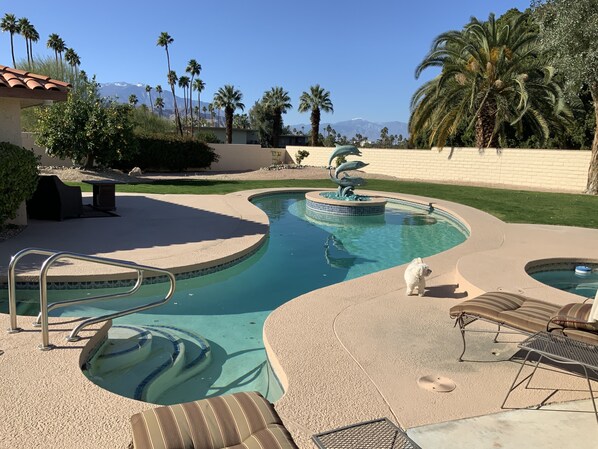 Outdoor pool, a heated pool