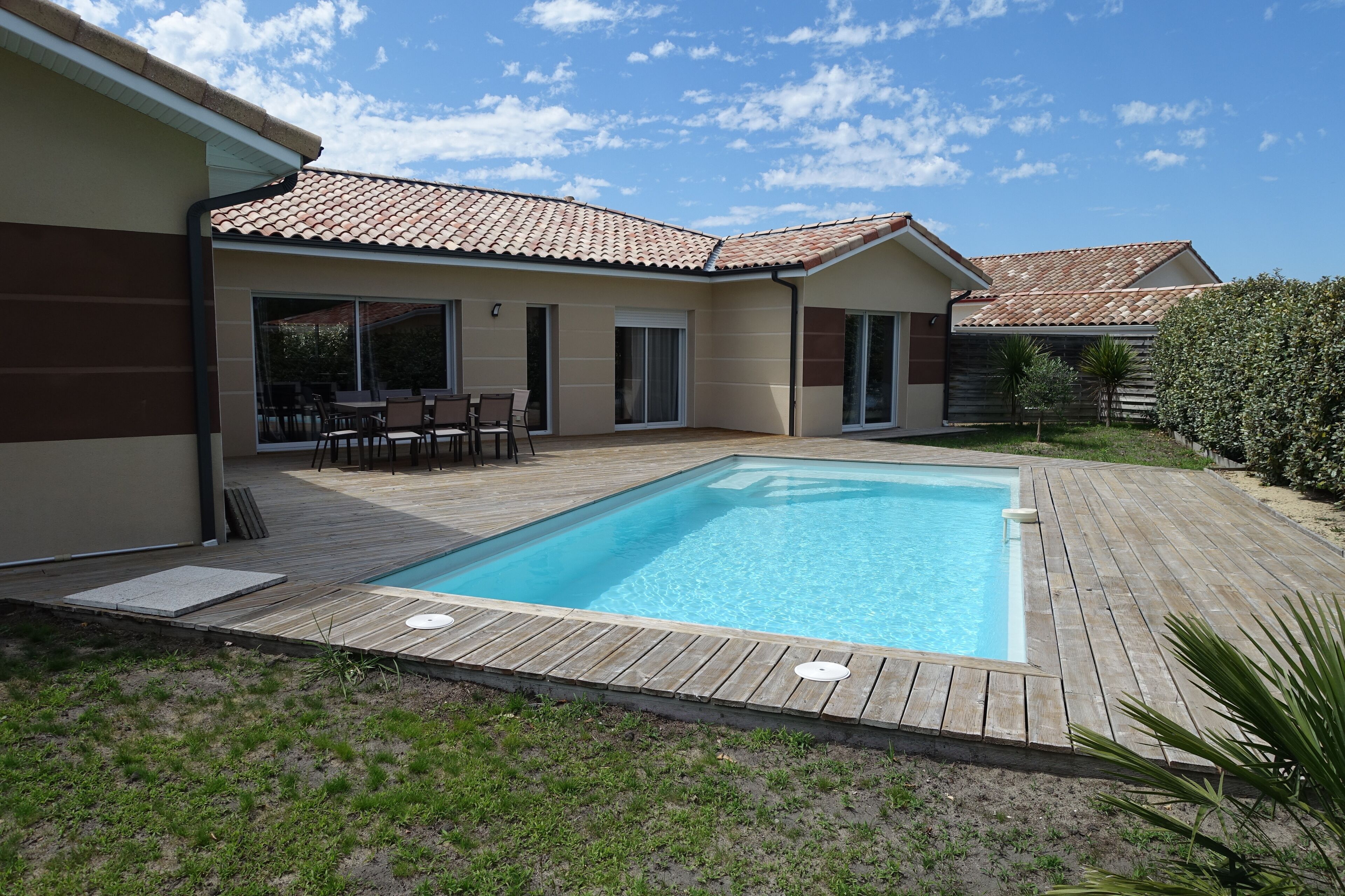 Piscine extérieure, piscine chauffée