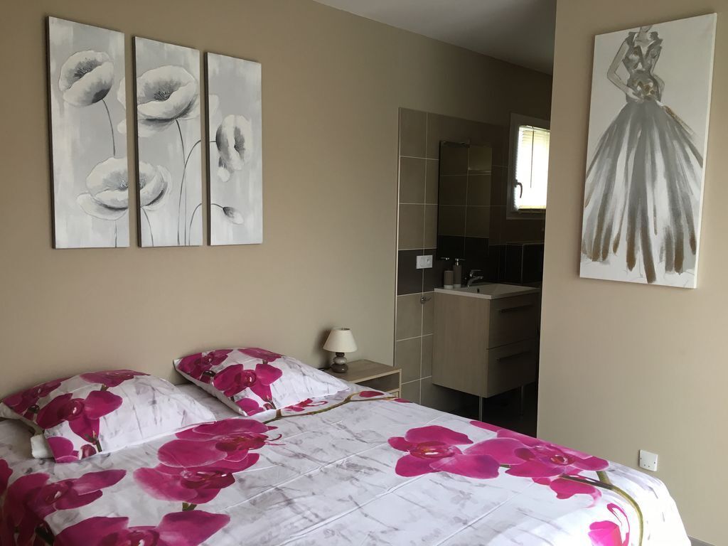 4 chambres, fer et planche à repasser, lit parapluie, Wi-Fi gratuit