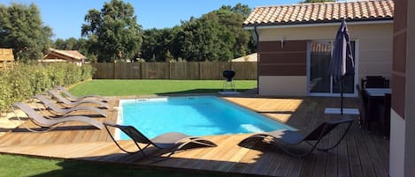 Piscine extérieure, piscine chauffée