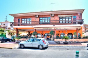 Fachada del alojamiento