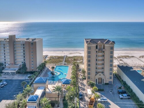 Crystal Tower - Beautiful View of the Gulf -14th floor -unit 1407