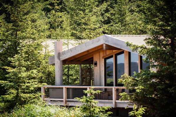 Superior-mökki, useita sänkyjä, valtamerinäköala | Vuodevaatteet