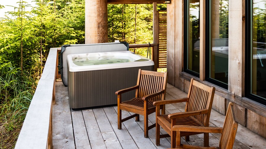 Haida House at Tllaal