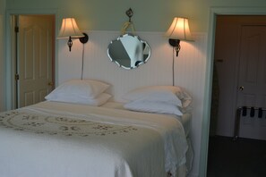 Traditional House | 3 bedrooms, iron/ironing board, free rollaway beds, free WiFi