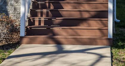 Beautiful 2 story home minutes from all Nashville activities!