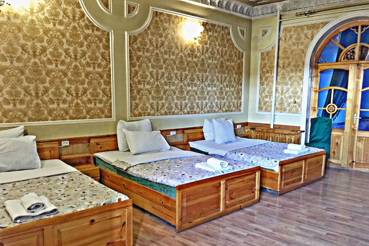 Habitación familiar | Wifi gratis y ropa de cama