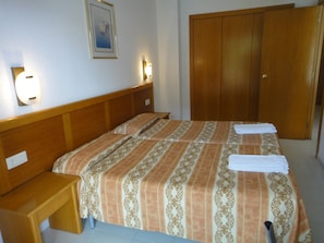 2 soveværelser, internetforbindelse, sengetøj