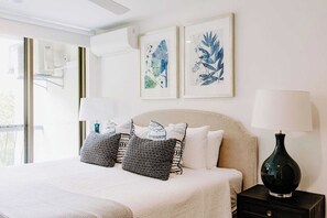 Unclassified image, 4 of 19, button - Elsa - Little Cove (Noosa Heads)