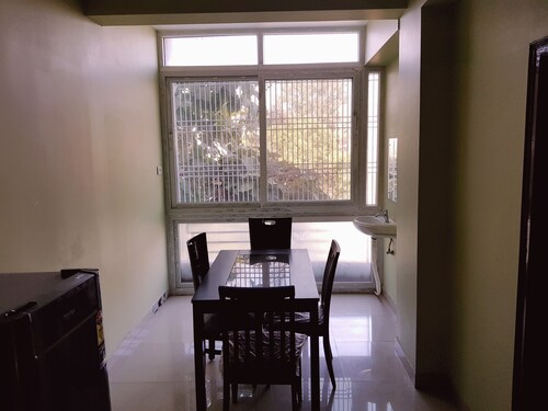 Flat located behind BHU Campus and near Ghats