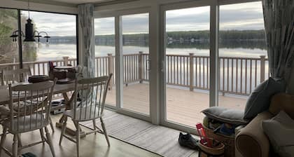 Lake house w/ deck overlooking Mousam Lake