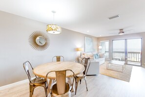 Dining - Ramsgate getaway w/ panoramic view, beach access & shared pool (Panama City Beach)