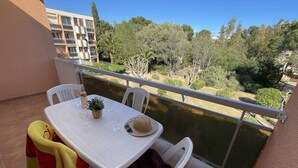 Unclassified image, 2 of 8, button - APARTMENT MER ET SOLEIL 2 (BORMES-LES-MIMOSAS)