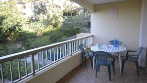 Outdoor dining - APARTMENT BRISE MARINE (BORMES-LES-MIMOSAS)