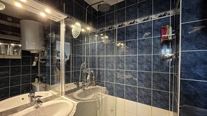 Uklassifisert bilde, 5 av 6, knapp