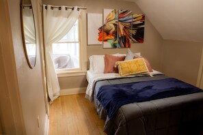 1 bedroom, in-room safe, iron/ironing board, WiFi