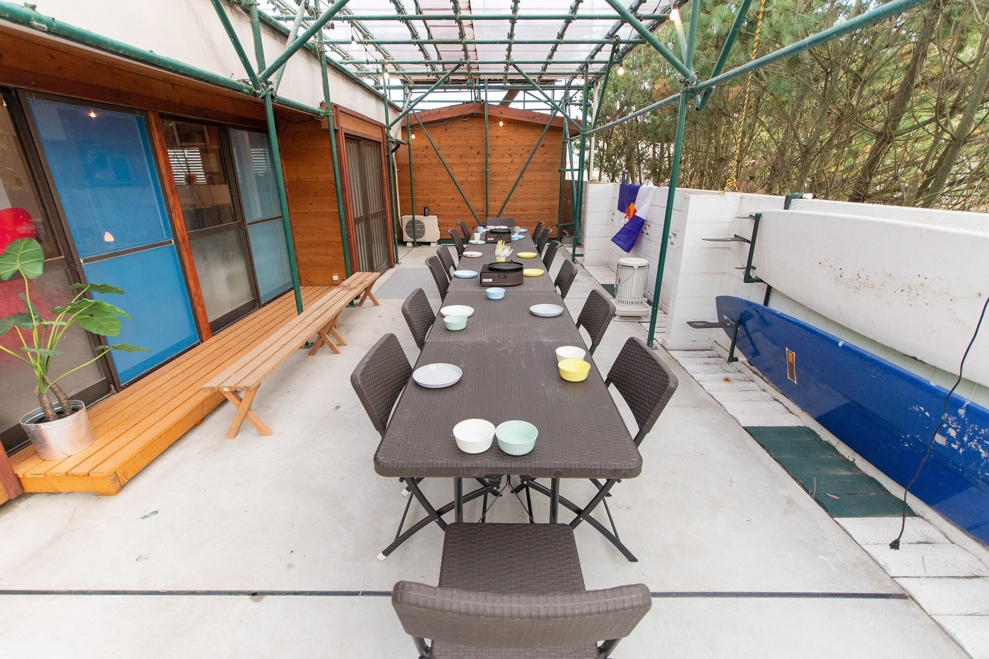 Outdoor dining