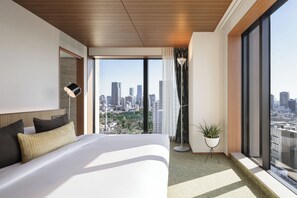 AOYAMA Suite King with City view, Non Smoking | Premium bedding, down comforters, free minibar, in-room safe - The Aoyama Grand Hotel (Tokyo)